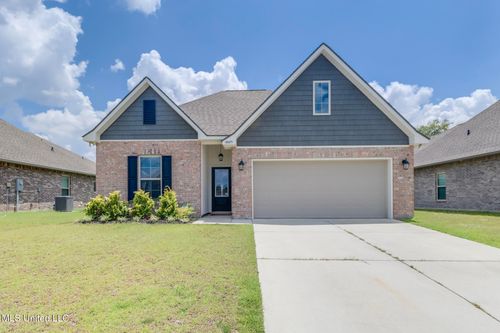 18075 Evergreen Dr, Gulfport, MS, 39503-5743 | Card Image