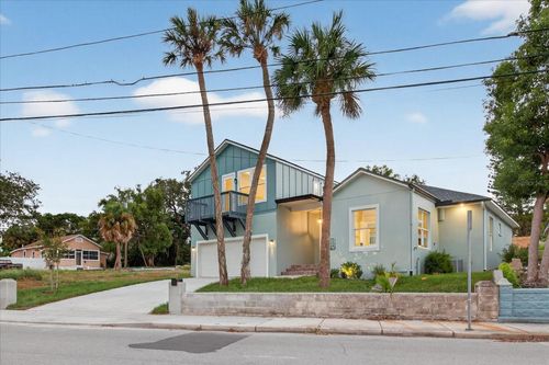 207 Athens St, Tarpon Springs, FL, 34689-3305 | Card Image
