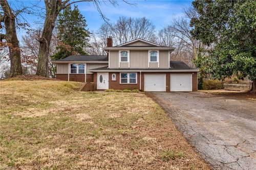 2820 Lansdowne Dr, Winston Salem, NC, 27103-6509 | Card Image
