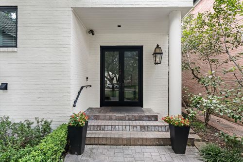 6348 Vanderbilt St, West University Place, TX, 77005-3416 | Card Image