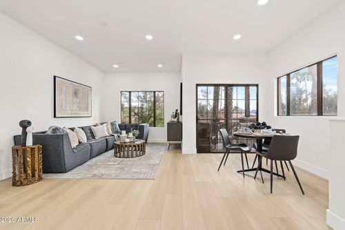 1001-6940 E Cochise Rd, Paradise Valley, AZ, 85253-1402 | Card Image