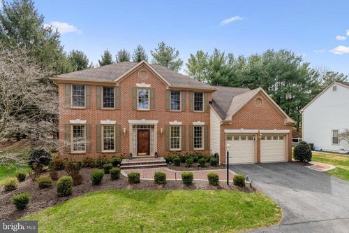 15 Castlewall Ct, LUTHERVILLE TIMONIUM, MD, 21093-7002 | Card Image