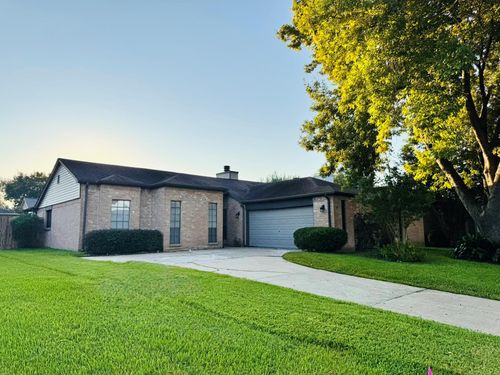 2011 Echo Rdg, Sugar Land, TX, 77478-4342 | Card Image