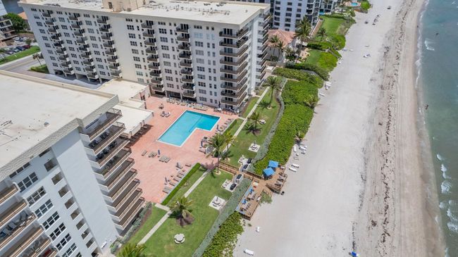APT-214 - 1147 Hillsboro Mile, Condo with 2 bedrooms, 2 bathrooms and null parking in Hillsboro Beach FL | Image 21