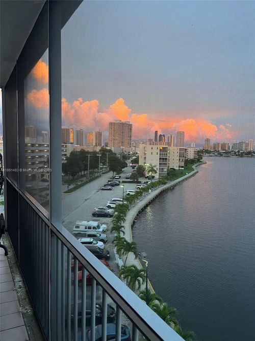 apt-m601-2910 Point East Dr, Aventura, FL, 33160-5035 | Card Image