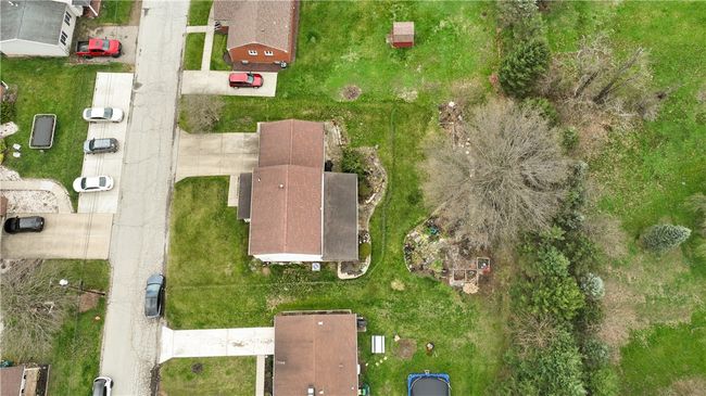 207 Shaffer Ave, House other with 3 bedrooms, 2 bathrooms and 2 parking in Elizabeth PA | Image 33