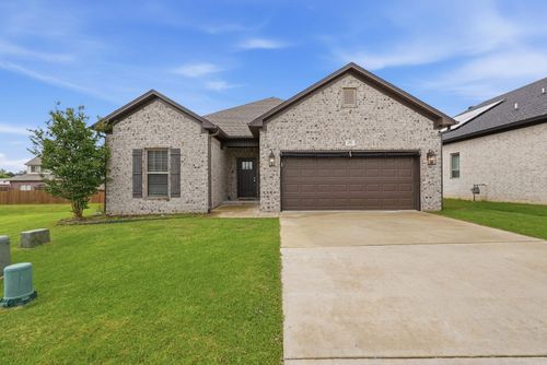 120 Lydia Dr, Maumelle, AR, 72113-6239 | Card Image