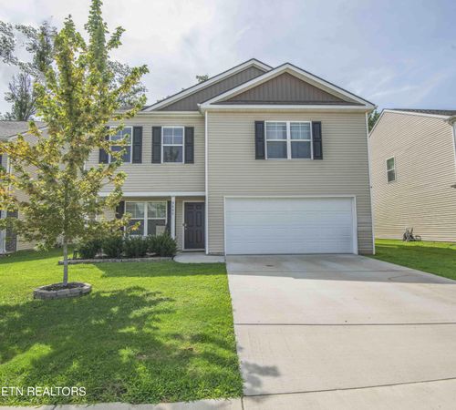 9400 Avian Forest Ln, Heiskell, TN, 37754-2255 | Card Image