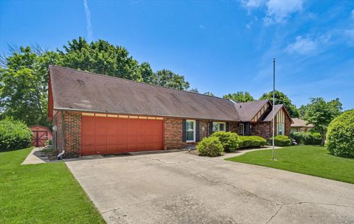304 Cherokee Dr, Georgetown, IL, 61846-1903 | Card Image