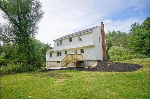 4 Chase Rd, Sandown, NH, 03873-2308 | Card Image