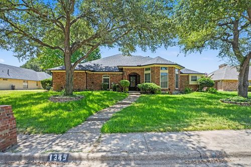 1349 Mantlebrook Dr, Desoto, TX, 75115-2951 | Card Image