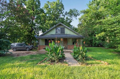801 Snell Rd, Livingston, TX, 77351-4409 | Card Image