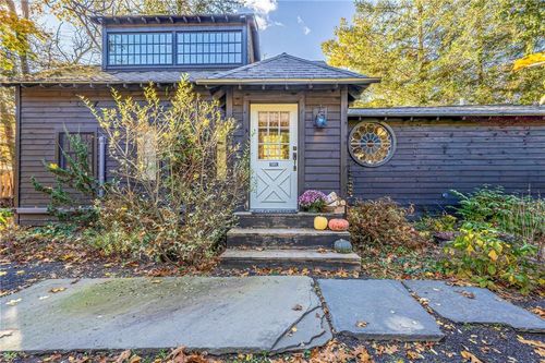 5881 State Route 28, Phoenicia, NY, 12464-5220 | Card Image