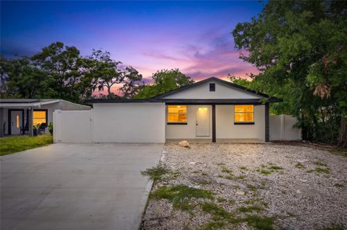 9608 N Aster Ave, TAMPA, FL, 33612-8220 | Card Image