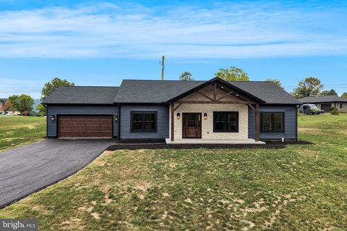 6771 Tippetts Dr, MERCERSBURG, PA, 17236-9644 | Card Image