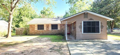 1917 Stuart Ave, Ocean Springs, MS, 39564-3925 | Card Image