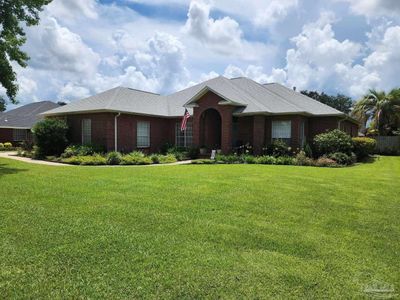 4115 Lancaster Gate Dr, House other with 4 bedrooms, 2 bathrooms and 4 parking in Pace FL | Image 2