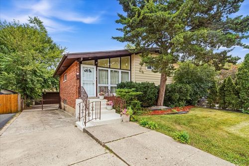 8343 S Kenwood Ave, Chicago, IL, 60619-6436 | Card Image