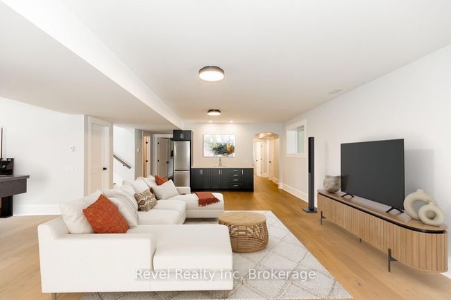 1749 Tiny Beaches Rd S, House other with 5 bedrooms, 3 bathrooms and 6 parking in Tiny ON | Image 25