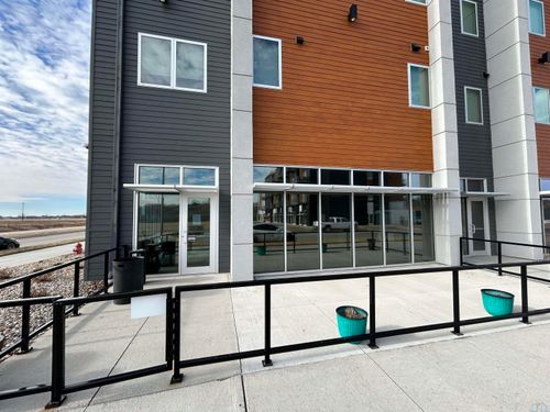 2701 Flatwater Dr, South Sioux City, NE, 68776-5475 | Card Image