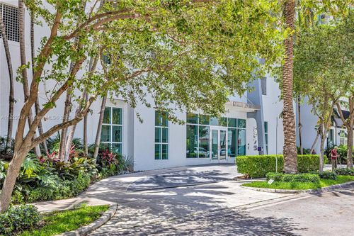 apt-504-2275 Biscayne Blvd, Miami, FL, 33137-5033 | Card Image