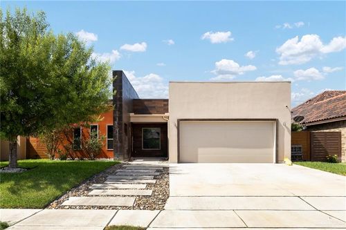 1817 Incarnate Word Ave, McAllen, TX, 78504-6176 | Card Image