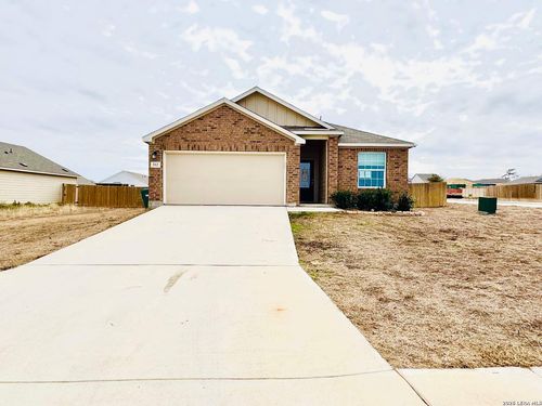 312 Agave Cir, Jourdanton, TX, 78026-1622 | Card Image