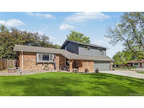 1686 S Holland Ct, Lakewood, CO, 80232-6430 | Card Image