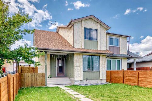 4821 60 Street Ne, Calgary, AB, T1Y5B8 | Card Image