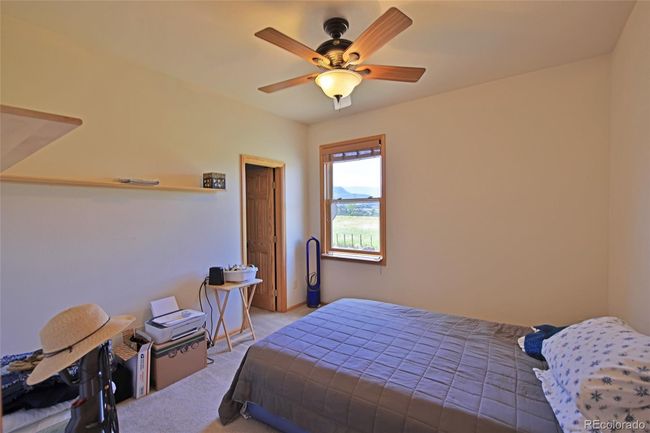 5867 Pe 3/10 Rd, House other with 3 bedrooms, 2 bathrooms and 2 parking in Collbran CO | Image 17