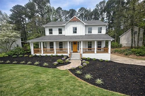 330 London Dl, Woodstock, GA, 30189-3598 | Card Image