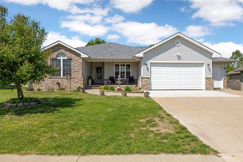 4322 Widgeon Dr, Marion, IA, 52302-6466 | Card Image