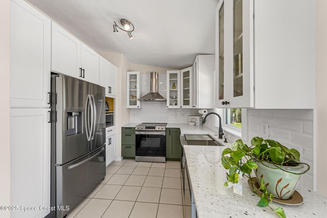 251 Avenida De La Vis, House other with 3 bedrooms, 1 bathrooms and null parking in Indialantic FL | Image 21