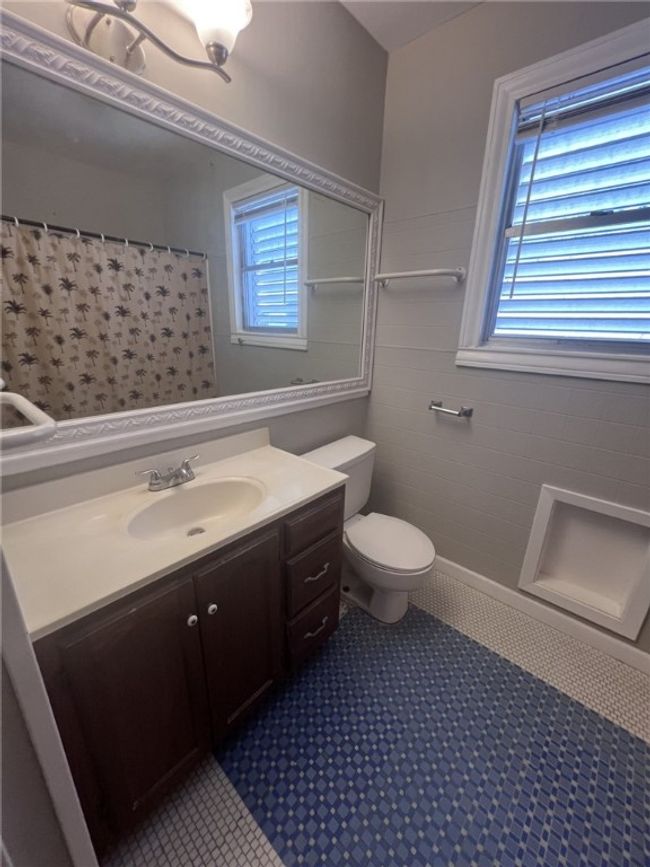 Bathroom | Image 15
