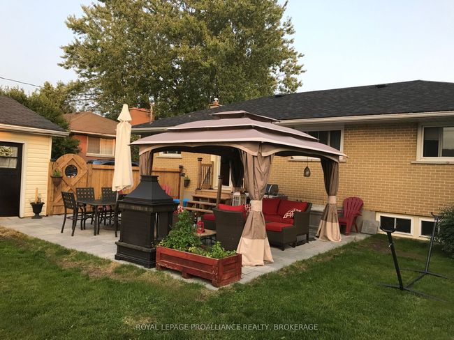 70 Briscoe St, House other with 4 bedrooms, 2 bathrooms and 4 parking in Amherstview ON | Image 36