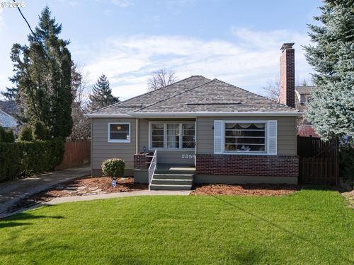 2359 Se 59th Ave, Portland, OR, 97215 | Card Image