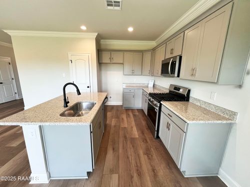 114 Fearless Ave, Youngsville, LA, 70592-7056 | Card Image