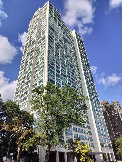 409-1700 E 56th St, Chicago, IL, 60637-5063 | Card Image