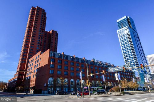 apt-809-10 E Lee St, BALTIMORE, MD, 21202-6015 | Card Image