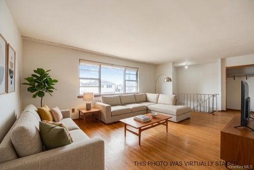 16207 86th Street, New York, NY, 11414 | Card Image