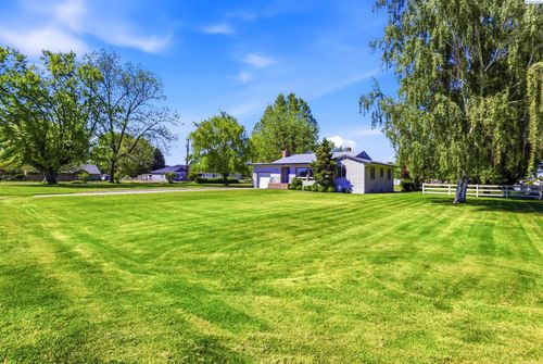 9517 W Richardson Rd, Pasco, WA, 99301-1531 | Card Image