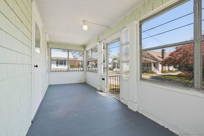 Front porch | Image 2