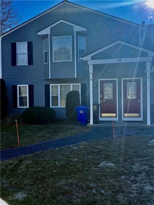 c-18 Pond Ct, North Providence, RI, 02904 | Card Image
