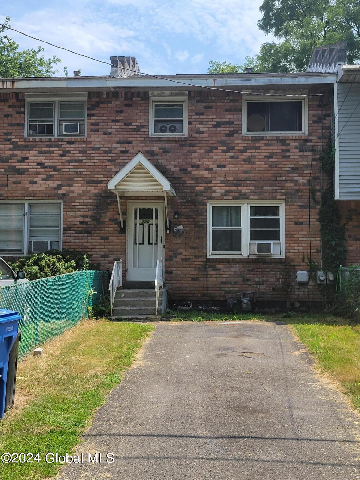 Pearl St, Albany, NY 12202