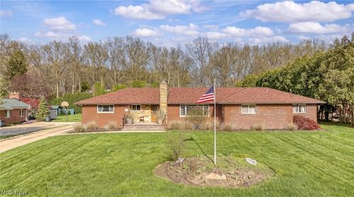 327 S Miller Rd, Fairlawn, OH, 44333-4118 | Card Image