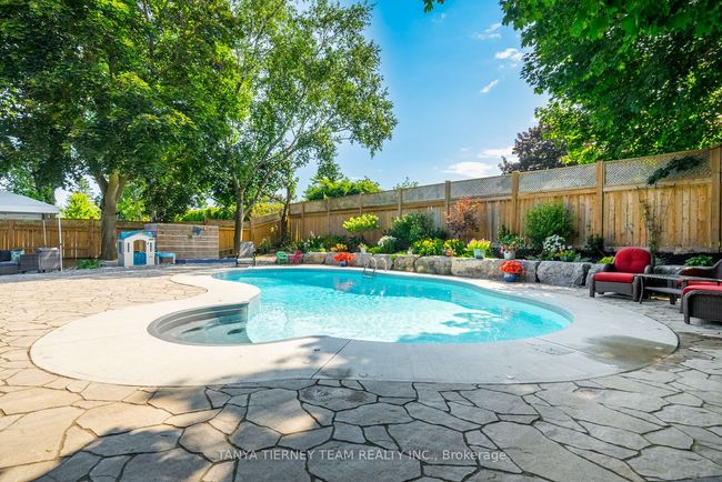 54 Mitchell Ave, House other with 5 bedrooms, 3 bathrooms and 4 parking in Whitby ON | Image 35