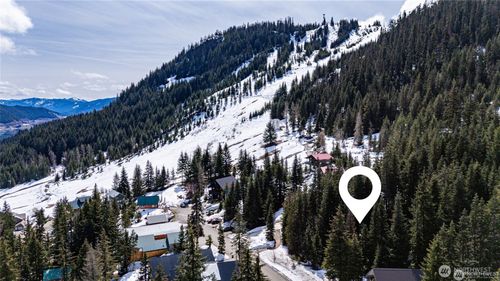 201 Innsbruck Dr, Snoqualmie Pass, WA, 98068-5005 | Card Image