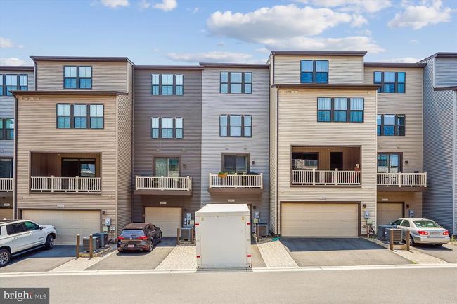 43436 Apple Orchard Sq, Townhouse with 4 bedrooms, 5 bathrooms and null parking in ASHBURN VA | Image 4