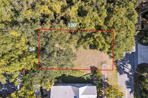 605 Broome St, Fernandina Beach, FL, 32034-3836 | Card Image