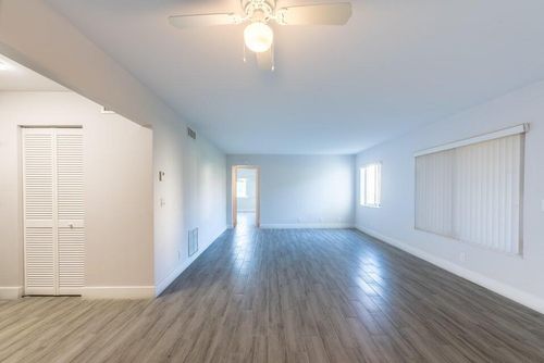 apt-b1-4765 Sable Pine Cir, West Palm Beach, FL, 33417-2703 | Card Image